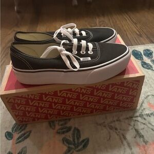 Almost New Vans Black and White Old Skool Sneakers